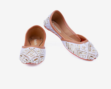 Noori Moti