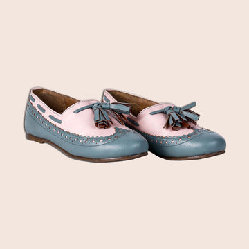 Tip Toe Tassel
