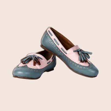 Tip Toe Tassel