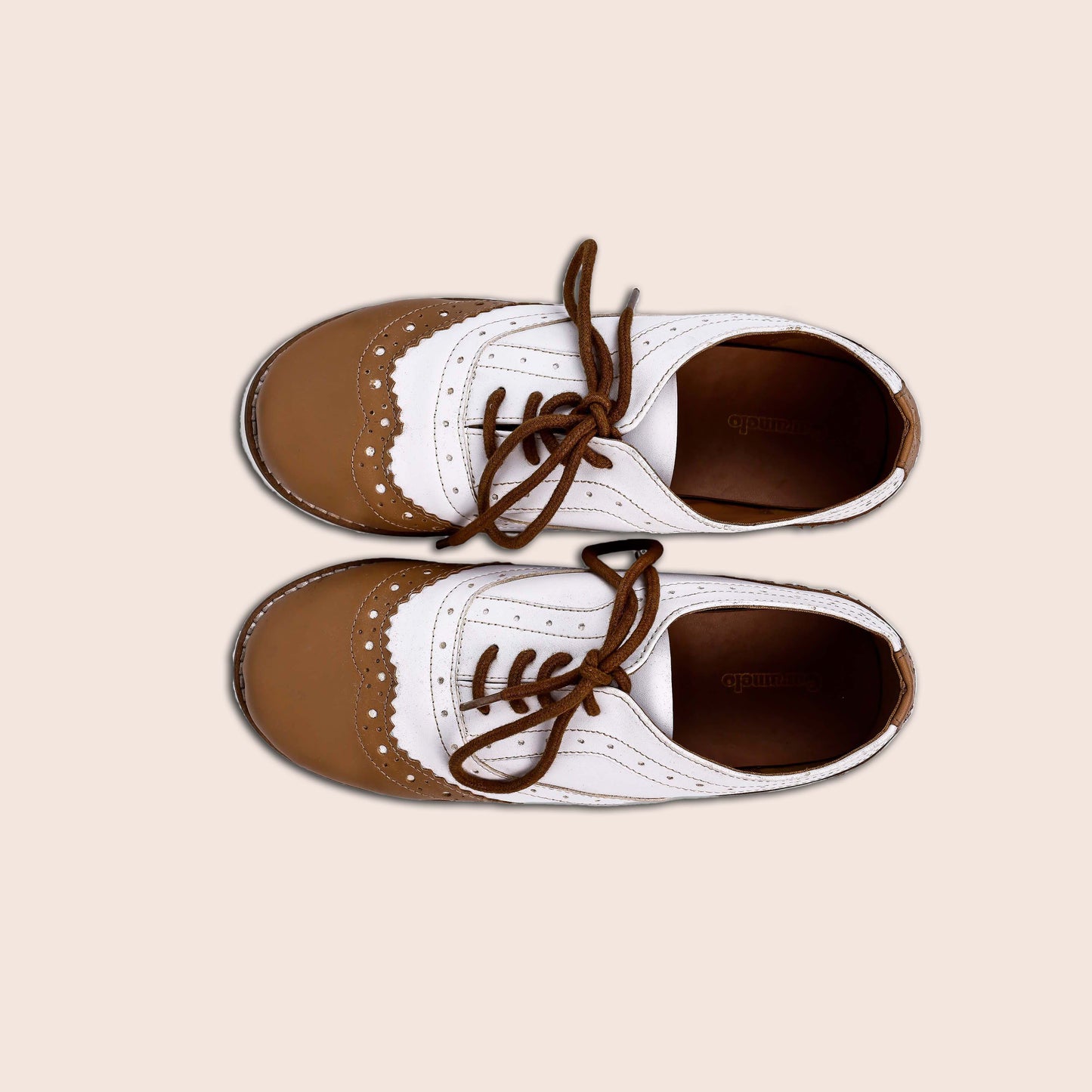 The "Tan-Tastic" Trekker